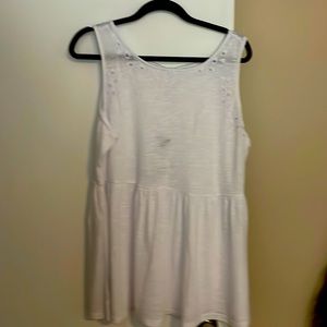 NWT- babydoll sleveless top